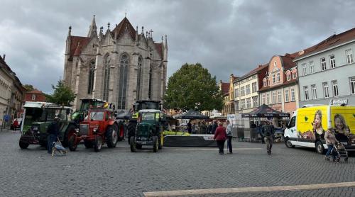 Erntedankgottesdienst & Bauernmarkt der Evangelischen Kirche