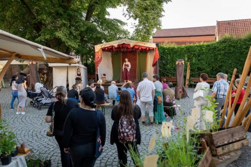 Bühnenprogramm am Kristanplatz