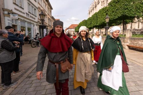 Bauernzug zum Leben erweckt Am 8. Mai 2025 zog der große Bauern
